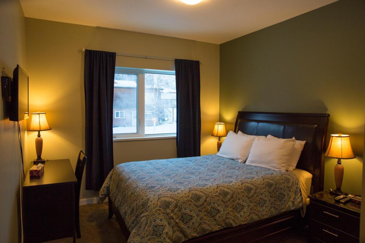 Downtown Whitehorse Deluxe 2 Bedroom Condo Εξωτερικό φωτογραφία