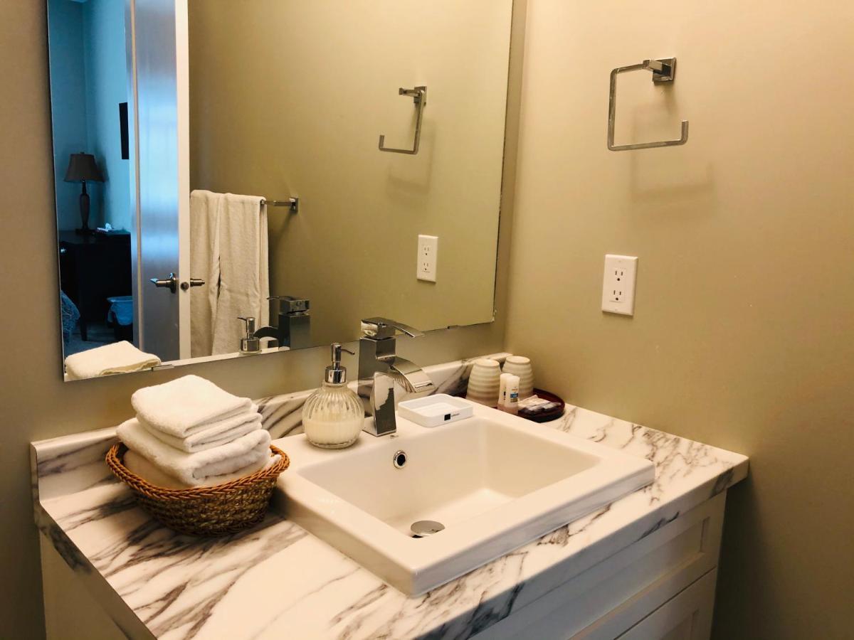 Downtown Whitehorse Deluxe 2 Bedroom Condo Εξωτερικό φωτογραφία